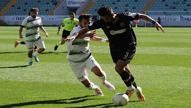 1922 Konyaspor deplasmanda kayıp!