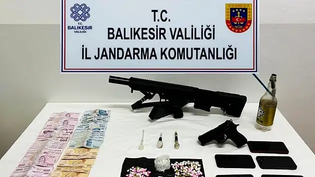 Jandarmadan uyuşturucu tacirlerine operasyon: 6 gözaltı