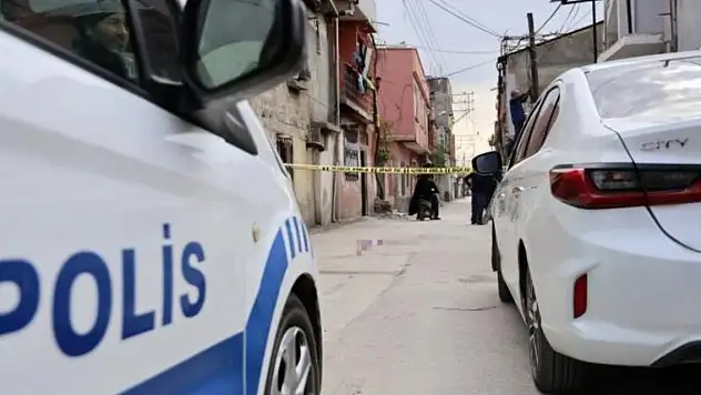 Babası tarafından bıçaklanan genç kız öldü