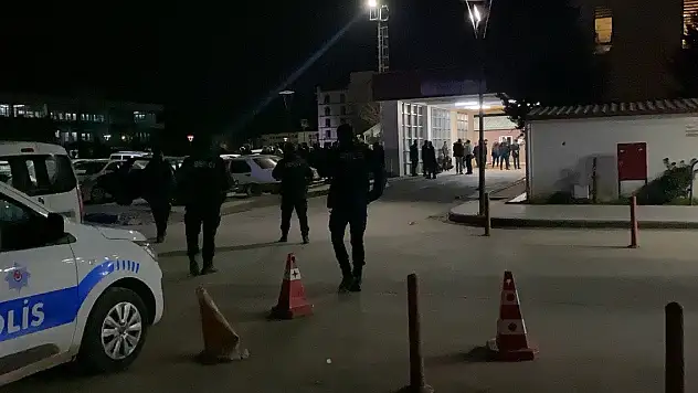 Son Dakika! Akrabalar arasında silahlı çatışma: 3 ölü, 2 yaralı