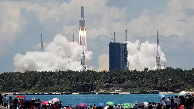 Çin, 2024'te uzaya 100 fırlatış planlıyor