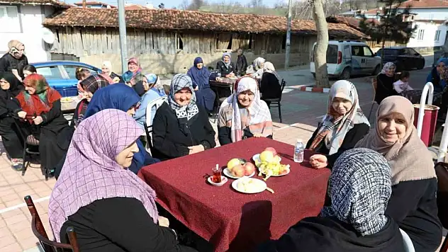 Bu köyde erkeklere sokağa çıkma yasağı