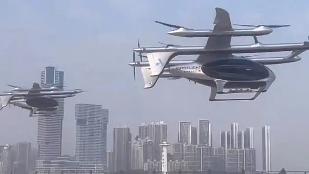 Dünyanın ilk şehirler arası hava taksisi deneme uçuşunu yaptı