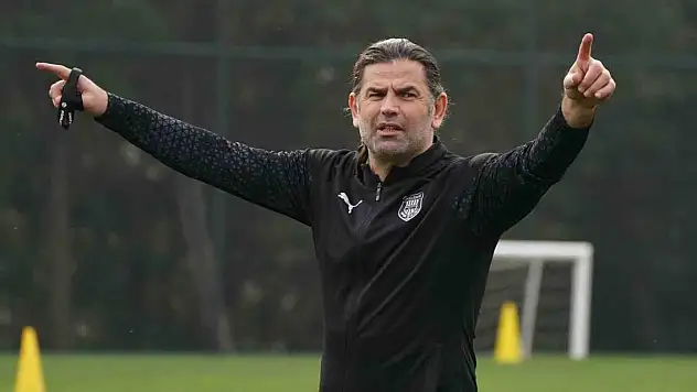 Pendikspor, İbrahim Üzülmez ile yollarını ayırdı