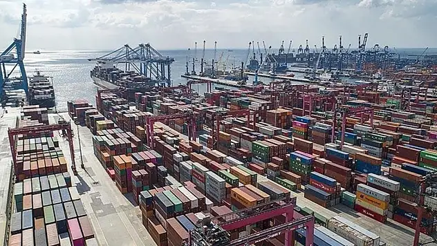 Dış ticaret açığındaki azalış devam ediyor