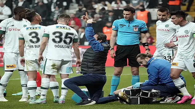 Konyaspor'a iki oyuncudan kötü haber!