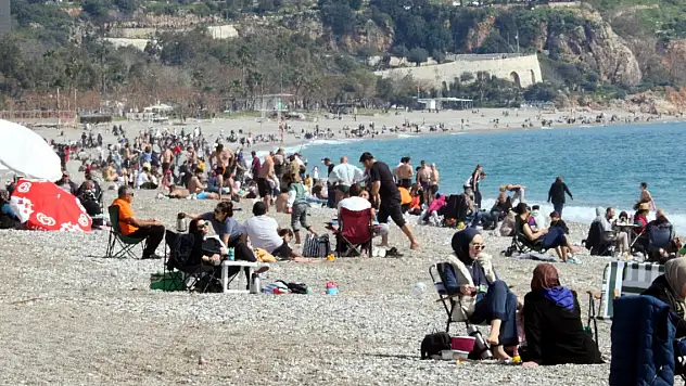 Mart ayında denize akın ettiler!