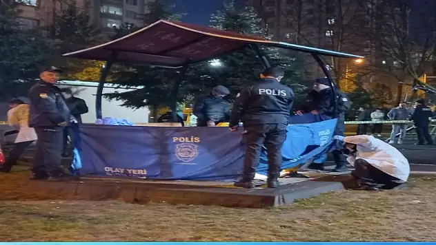 Parkta silahlı kavga: 1 ölü