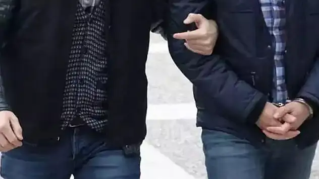 Ortaokul öğrencisini bıçaklayan saldırgan tutuklandı