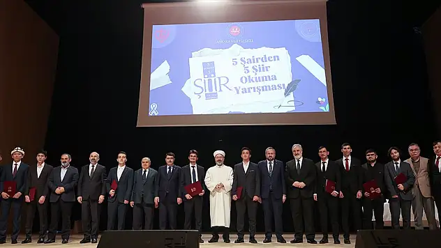 Ali Erbaş: Sözü güzel söylemek kadar, güzel söz söylemek de oldukça önemlidir