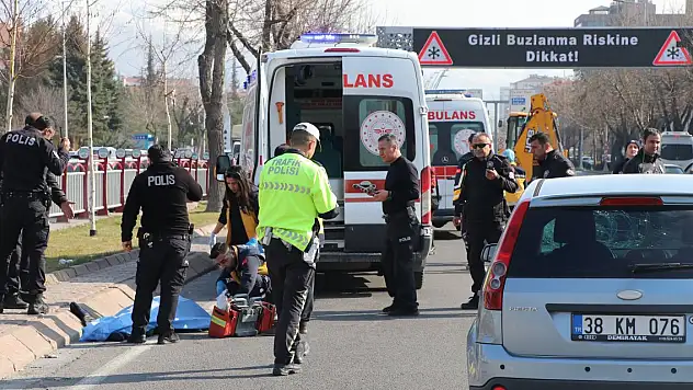 Otomobilin çarptığı yaya öldü