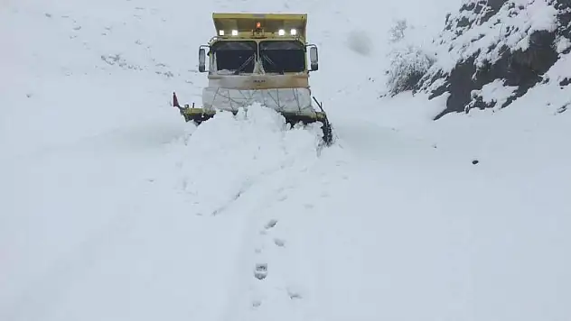 5 köy yolu kardan kapandı