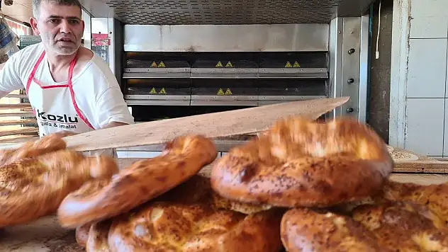 Ramazan ayının ilk pideleri tezgahta yerini aldı