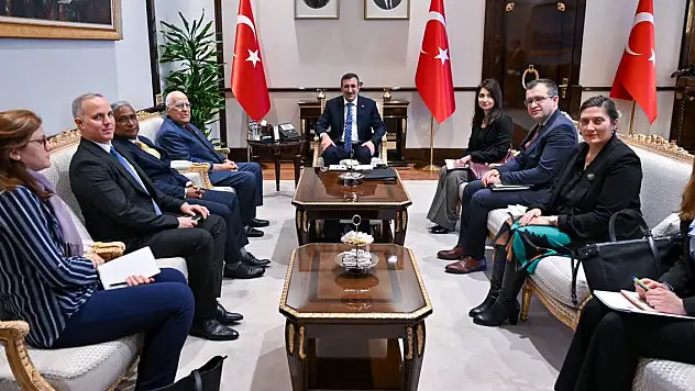 Cumhurbaşkanı Yardımcısı Yılmaz, Küba Başbakan Yardımcısı Ruis ile görüştü