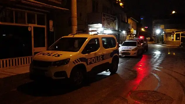 İzmir'de sır cinayet: Bıçakla yaralandı, hastanede hayatını kaybetti