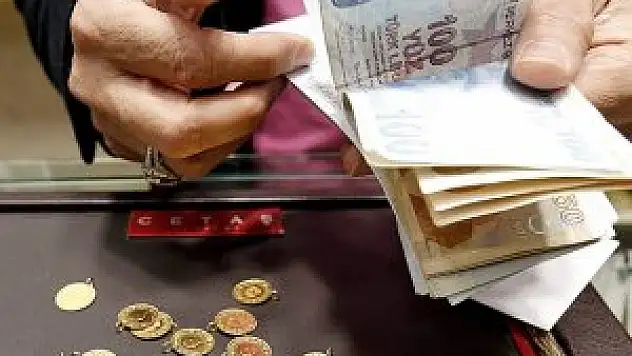 'Yastık altı'na Türk Lirası yetişmiyor