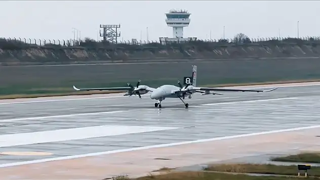 AKINCI'dan başarılı atış testi: Hedefe tam isabet