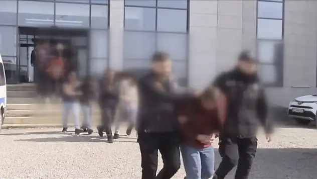 Konya dahil 20 ilde 'Sibergöz-25' operasyonu: 50 gözaltı