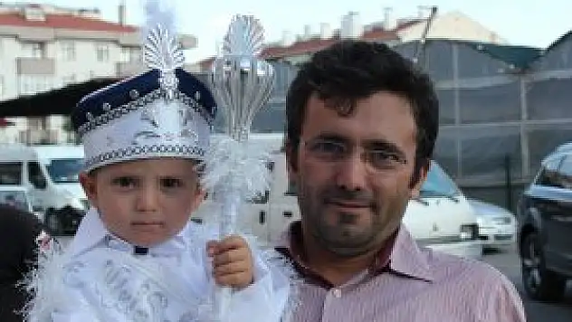 Ribat Geleneksel Sünnet Şöleninde sevindirdi