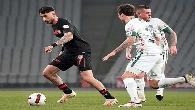 Konyaspor'da Cicaldau formasına kavuştu!