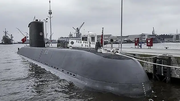 Su altında 50 gün aralıksız görev yapabilen TCG Preveze!