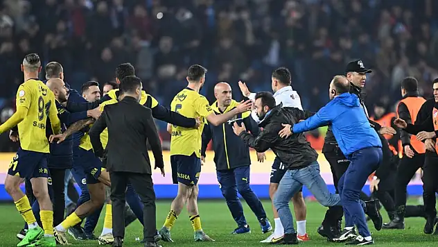 FIFA Başkanı Infantino'dan Trabzonspor-Fenerbahçe maçında yaşanan olaylarla ilgili açıklama