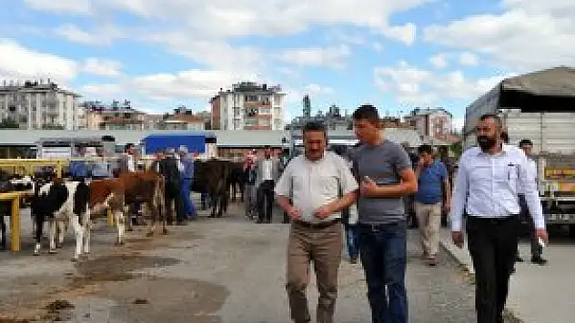 Başkan'dan besicilere ziyaret