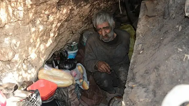 Balıkesir'in mağarada yaşayan 'İskender Aga'sı vefat etti