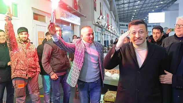 Hamza Dağ'dan esnafa müjde: 'Yenileme zamanı geldi'