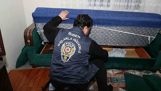 Sosyal medya dolandırıcılarına operasyon: 15 gözaltı