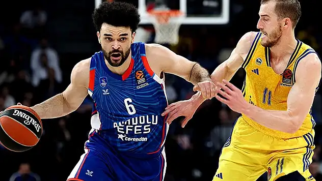 Anadolu Efes, THY Avrupa Ligi'nde 14. galibiyetini aldı