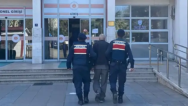 Eşini kasten öldüren firari, jandarmadan kaçamadı