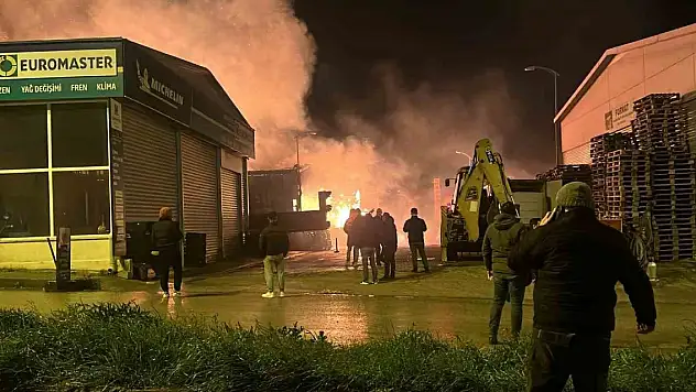 Sinop'ta bungalov ev atölyesi alevlere teslim oldu