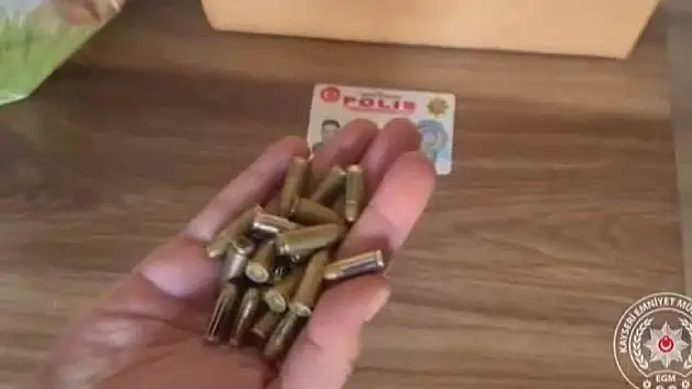 Sahte polis kimliği kullanan şahıs yakayı ele verdi