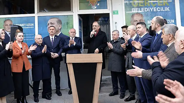 Bakan Özhaseki: Her ay 10-15 bin deprem konutunun teslimini sürdüreceğiz