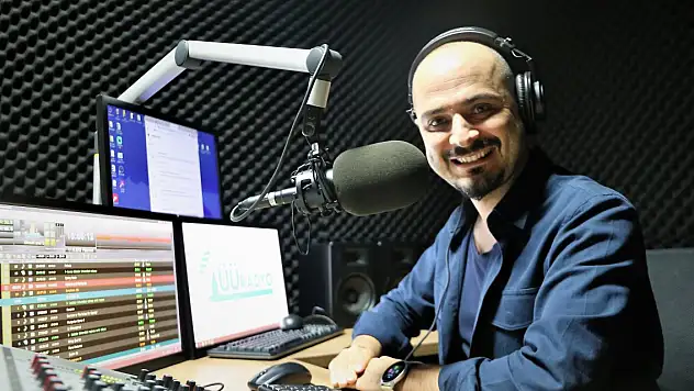 Yapay zeka yüzde 100 insan sesini taklit edebilir mi?