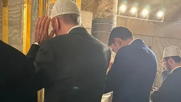 Başkan Erdoğan ve Murat Kurum akşam namazını Ayasofya Camii'nde eda etti