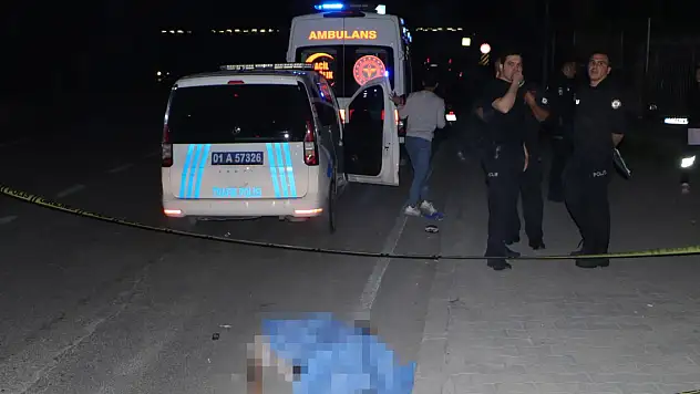 Yolun karşısına geçmek isterken motosikletin çarptığı yaşlı adam öldü