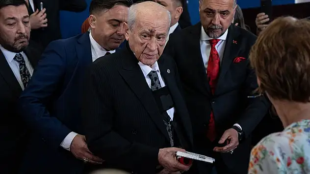 MHP Genel Başkanı Bahçeli, oyunu kullandı