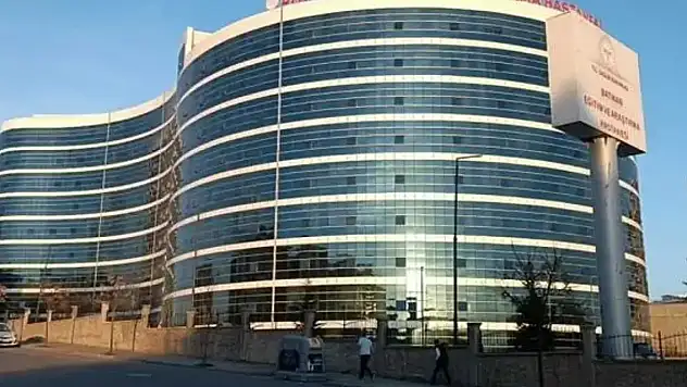 Hastaya verilen yanlış kan komaya soktu iddiası