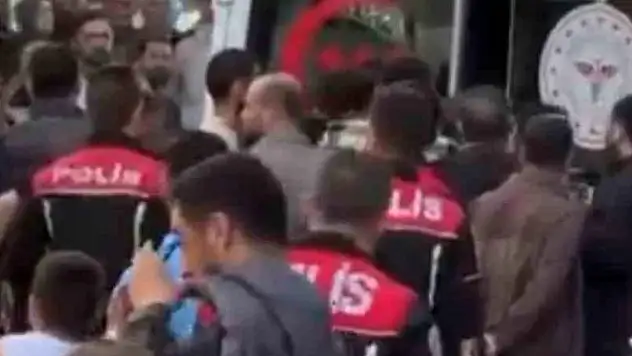 Koku yayılan evden ceset çıktı