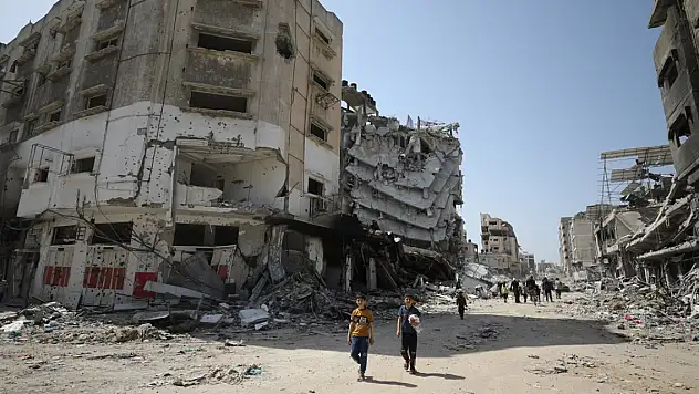 İsrail'in Gazze'ye 6 aydır sürdürdüğü saldırılarda 24 bin kadın ve çocuk can verdi