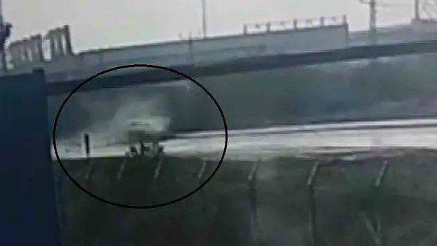 İki aracın çarpıştığı kazada Tofaş adeta kağıt gibi ezildi: 1'i ağır 4 yaralı