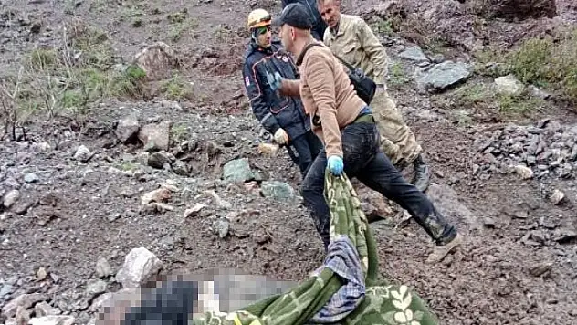 Pancar toplarken kayalıklardan düşen yaşlı adam hayatını kaybetti