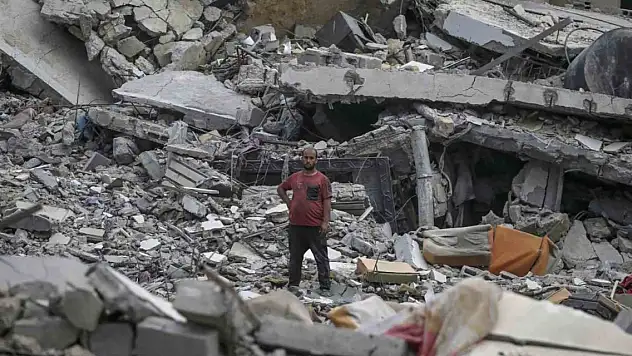 Gazze'de can kaybı 33 bin 360'a yükseldi