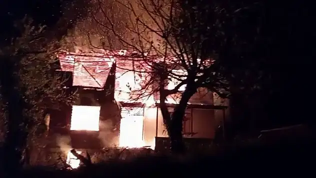 Bayram günü ısınmak isterken evinden oldu