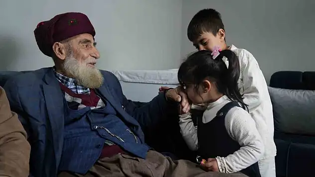 Asırlık dede 200'üncü bayramını kutladı