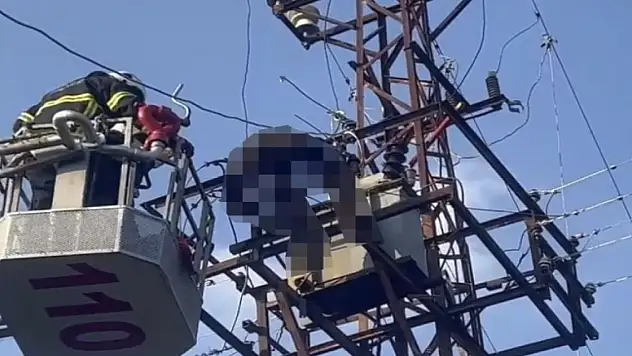 Elektrikle balık avlarken akıma kapılarak öldü