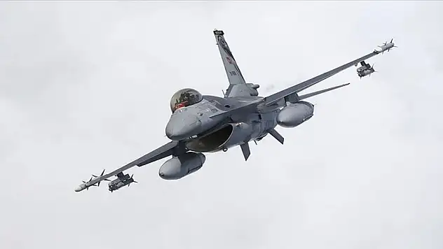 Son Dakika! Irak'ın kuzeyinde 12 terörist öldürüldü