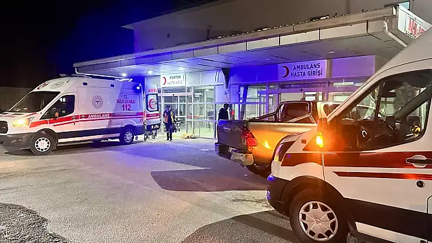 Evin balkonundan düşen sağlık memuru öldü, doktor yaralı